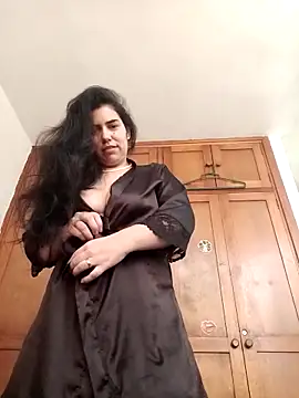 Snapshot of sex_mia chatting on 03-01-25, 07:15 sex mia online show from 03-01-25, 07:15