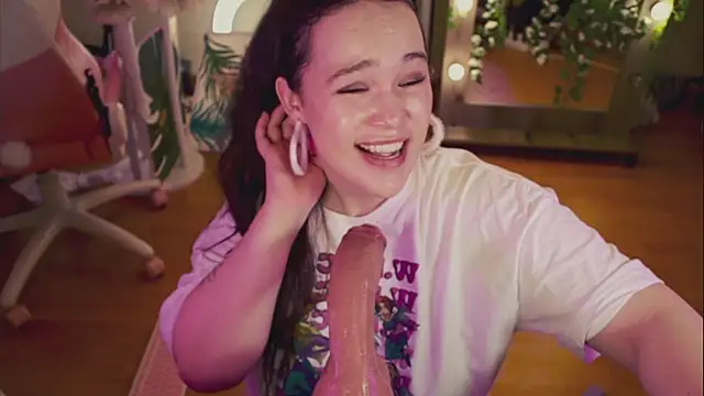 Chery Lady22 online show from 03-05-25, 11:06