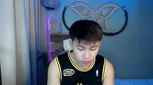 Snapshot of princeJayX chatting on 12-02-24, 11:12 princeJayX online show from 12-02-24, 11:12