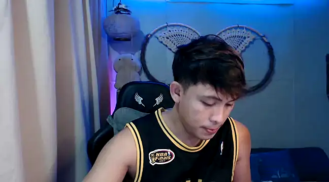 Snapshot of princeJayX chatting on 12-10-24, 01:22 princeJayX online show from 12-10-24, 01:22