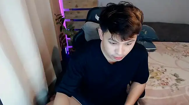 Snapshot of princeJayX chatting on 12-16-24, 02:47 princeJayX online show from 12-16-24, 02:47