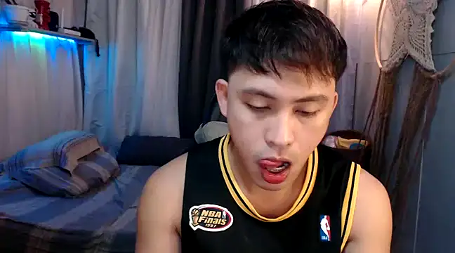 Snapshot of princeJayX chatting on 01-13-25, 11:52 princeJayX online show from 01-13-25, 11:52