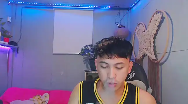 Snapshot of princeJayX chatting on 02-12-25, 11:40 princeJayX online show from 02-12-25, 11:40