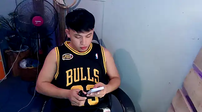 Snapshot of princeJayX chatting on 02-15-25, 12:11 princeJayX online show from 02-15-25, 12:11