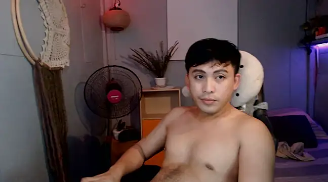 Snapshot of princeJayX chatting on 03-11-25, 08:30 princeJayX online show from 03-11-25, 08:30