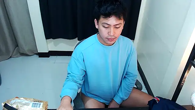 Snapshot of princeJayX chatting on 10-07-25, 08:33 princeJayX online show from 10-07-25, 08:33