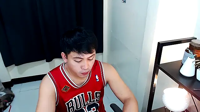 Snapshot of princeJayX chatting on 10-08-25, 05:16 princeJayX online show from 10-08-25, 05:16