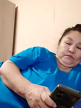 Snapshot of Zulfiya_Bruce chatting on 11-26-25, 03:24 Zulfiya Bruce online show from 11-26-25, 03:24