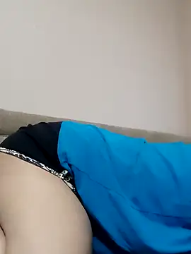 Snapshot of Zulfiya_Bruce chatting on 11-30-25, 05:39 Zulfiya Bruce online show from 11-30-25, 05:39