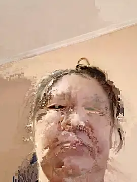 Snapshot of Zulfiya_Bruce chatting on 12-15-25, 04:17 Zulfiya Bruce online show from 12-15-25, 04:17