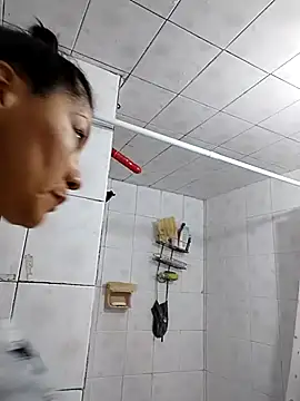 LaInsaciableIntensa online show from 10-27-25, 06:01