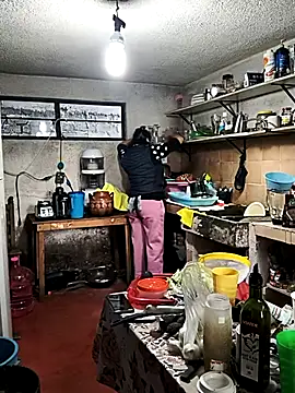 LaInsaciableIntensa online show from 12-20-25, 10:06