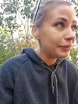 Snapshot of Keli_Jessi chatting on 09-19-25, 12:17 Keli Jessi online show from 09-19-25, 12:17