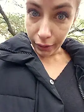 Snapshot of Keli_Jessi chatting on 10-06-25, 01:08 Keli Jessi online show from 10-06-25, 01:08