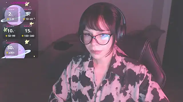 Snapshot of modjo_ chatting on 09-17-25, 04:14 modjo  online show from 09-17-25, 04:14