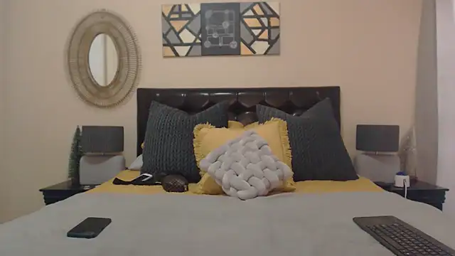 Snapshot of Creamyass22 chatting on 12-20-24, 03:42 Creamyass22 online show from 12-20-24, 03:42