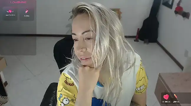 charlottezoe15 online show from 12-13-24, 09:02