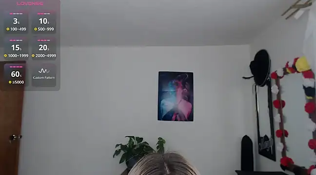 charlottezoe15 online show from 01-22-25, 06:10