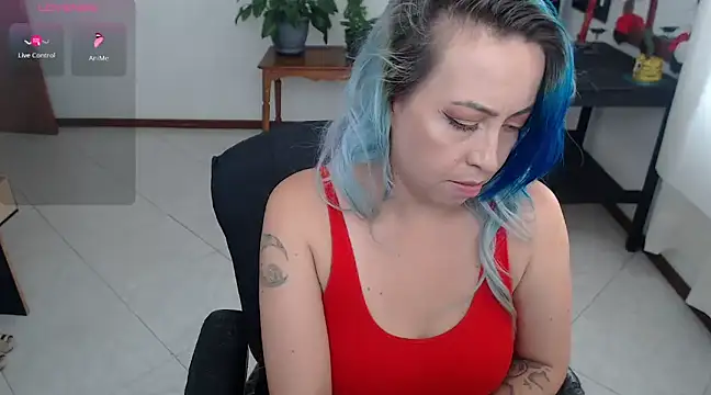 charlottezoe15 online show from 02-14-25, 04:20