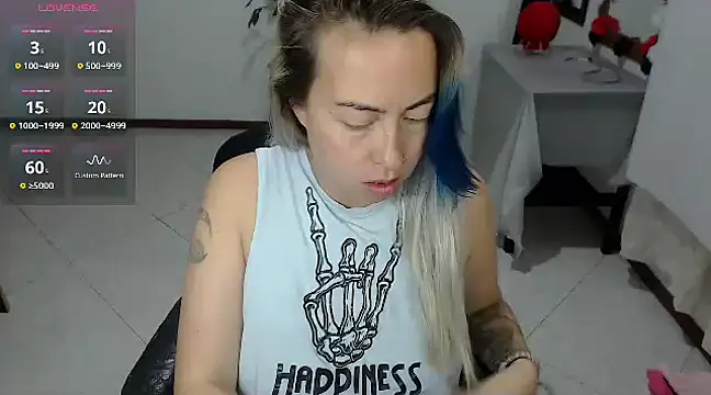 charlottezoe15 online show from 03-19-25, 08:55