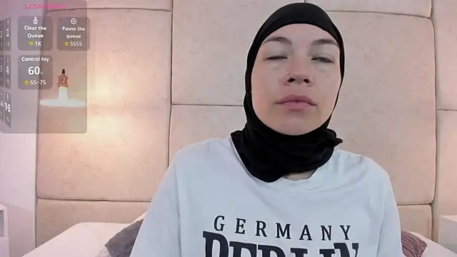 aisha vs online show from 02-06-26, 12:41