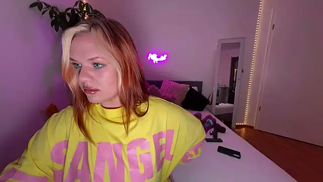 AnjaAmelia online show from 09-08-25, 07:02