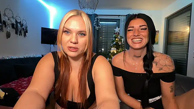 Snapshot of AnjaAmelia chatting on 12-20-25, 07:54 AnjaAmelia online show from 12-20-25, 07:54