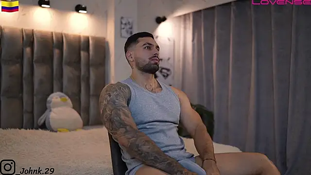 Snapshot of john_king29 chatting on 12-19-25, 12:28 john king29 online show from 12-19-25, 12:28