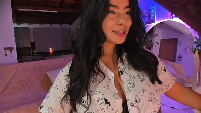 Snapshot of CelesteBreedlove chatting on 12-18-24, 12:10 CelesteBreedlove online show from 12-18-24, 12:10