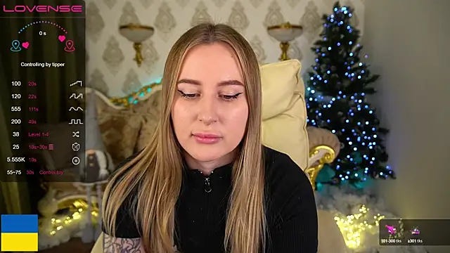 Snapshot of ArolinaNight chatting on 01-14-25, 03:32 ArolinaNight online show from 01-14-25, 03:32