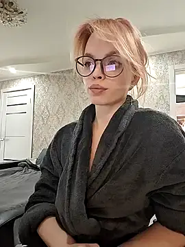 Snapshot of sinteas chatting on 01-18-25, 11:00 sinteas online show from 01-18-25, 11:00