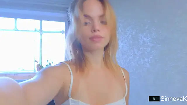 Snapshot of sinteas chatting on 09-20-25, 10:27 sinteas online show from 09-20-25, 10:27