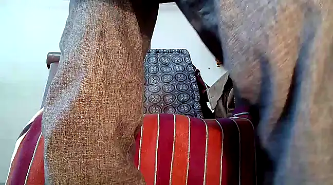 manan28 online show from 12-30-24, 03:47