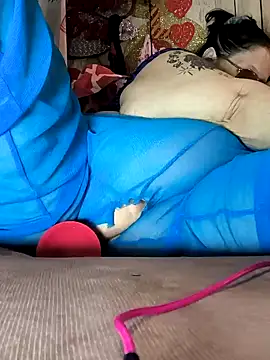 Snapshot of davisdesires@xh chatting on 02-05-25, 06:59 davisdesiresxh online show from 02-05-25, 06:59