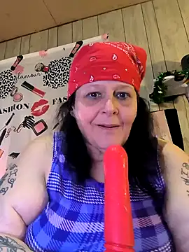 Snapshot of davisdesires@xh chatting on 03-12-25, 05:17 davisdesiresxh online show from 03-12-25, 05:17