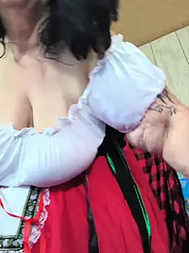 Snapshot of davisdesires@xh chatting on 09-25-25, 02:10 davisdesiresxh online show from 09-25-25, 02:10