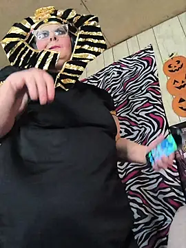 Snapshot of davisdesires@xh chatting on 10-28-25, 01:25 davisdesiresxh online show from 10-28-25, 01:25