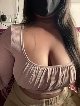 Snapshot of Janhvi_Bhabhi chatting on 03-06-26, 03:52 Janhvi Bhabhi online show from 03-06-26, 03:52