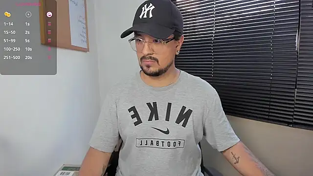 DaviidEvans  online show from 12-02-24, 10:12