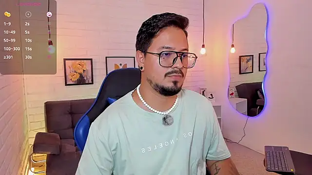 DaviidEvans  online show from 09-16-25, 03:13