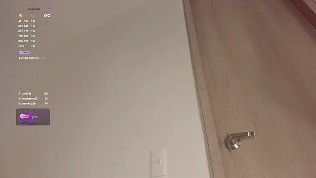 Snapshot of GoddessLinda04 chatting on 03-07-25, 10:54 GoddessLinda04 online show from 03-07-25, 10:54