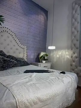 Tayra Siny online show from 03-15-25, 06:32