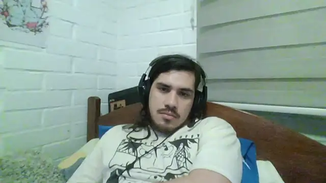 hung weeb online show from 01-11-25, 01:37