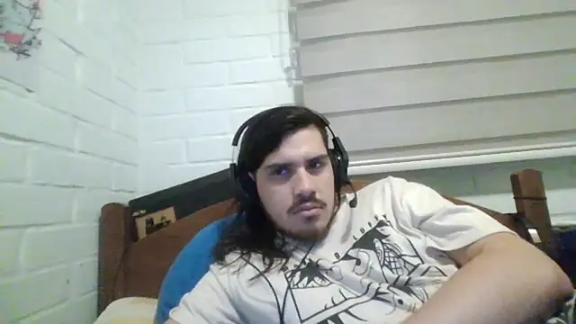 hung weeb online show from 01-13-25, 01:02