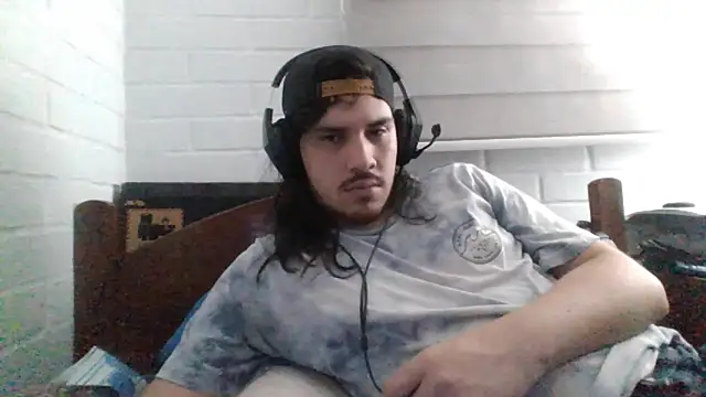 hung weeb online show from 02-18-25, 04:37