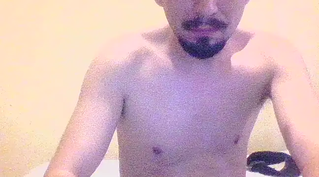 Snapshot of Tomthelong chatting on 02-26-25, 08:33 Tomthelong online show from 02-26-25, 08:33