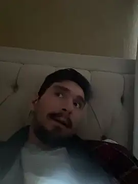 Snapshot of Tomthelong chatting on 03-12-25, 02:01 Tomthelong online show from 03-12-25, 02:01