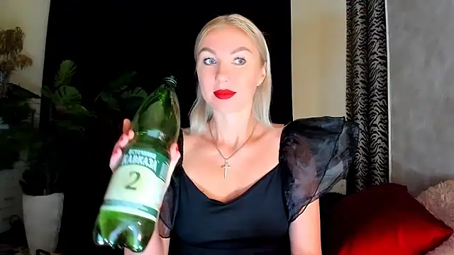  SABOTAGE  online show from 09-14-25, 01:49