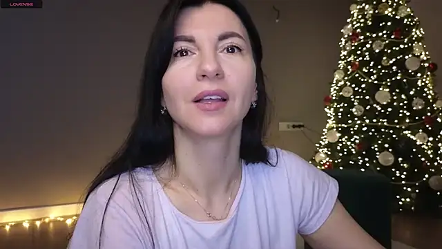 Mary love16 online show from 12-22-24, 06:28