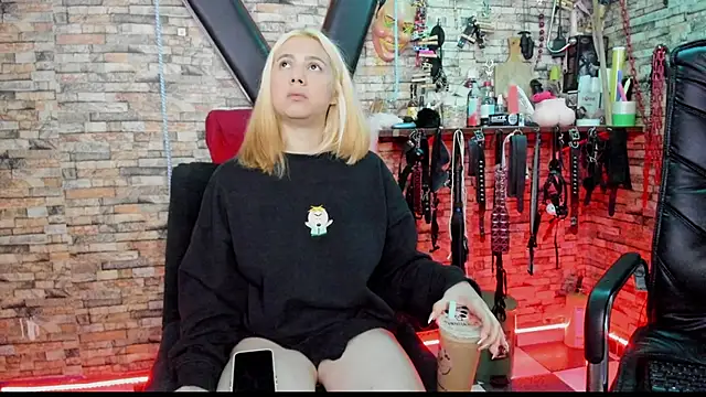 Liltildeman moon online show from 09-23-25, 02:36